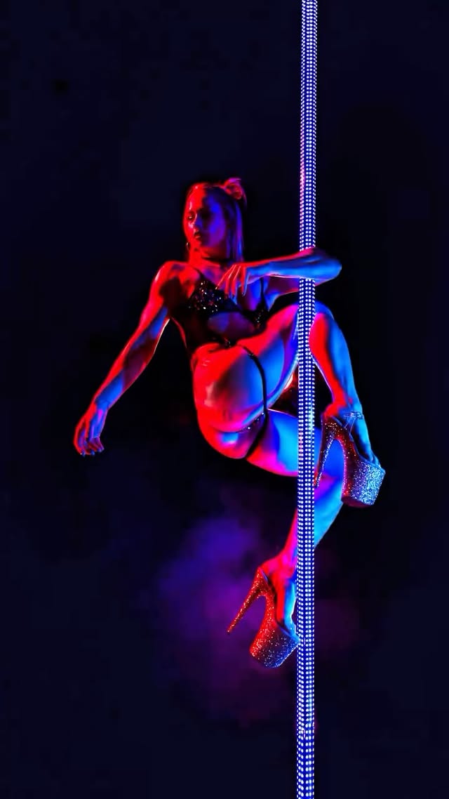 🚨⚡️DROP EVERYTHING⚡️🚨 🌈THE LED POLE PHOTOSHOOT IS LIVE🌈 We’re turning the studio into a full-on creative rave and YOU are the spotlight 💃✨ Think: lights, energy, bold poses, and straight-up main chara…